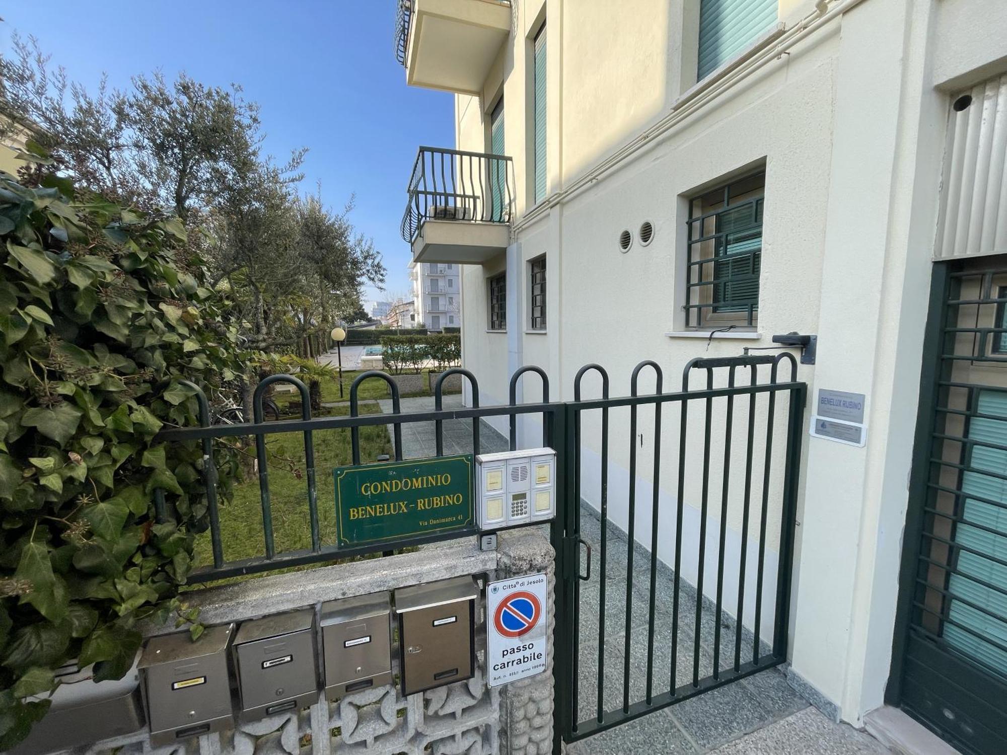 Appartamento Bilocale Rubino Con Piscina - Jesolo *
