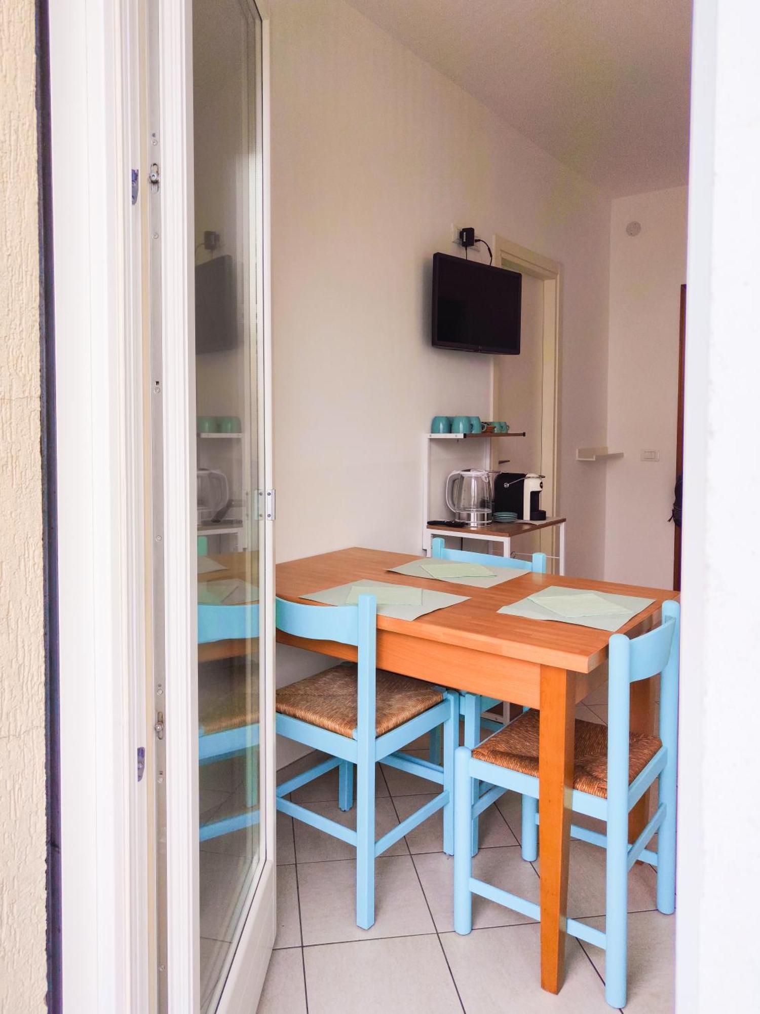 Apartment Bilocale Rubino Con Piscina - Lido di Jesolo