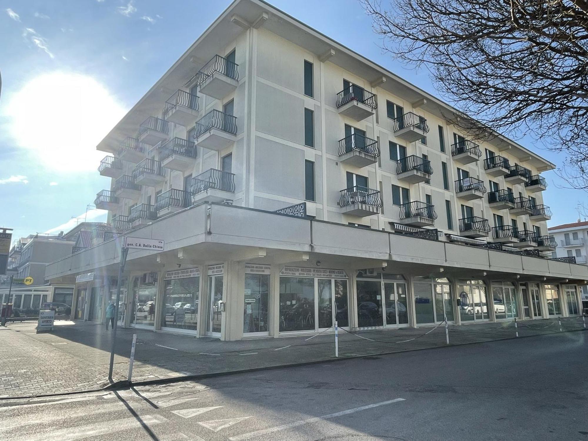 Apartment Bilocale Rubino Con Piscina - Lido di Jesolo